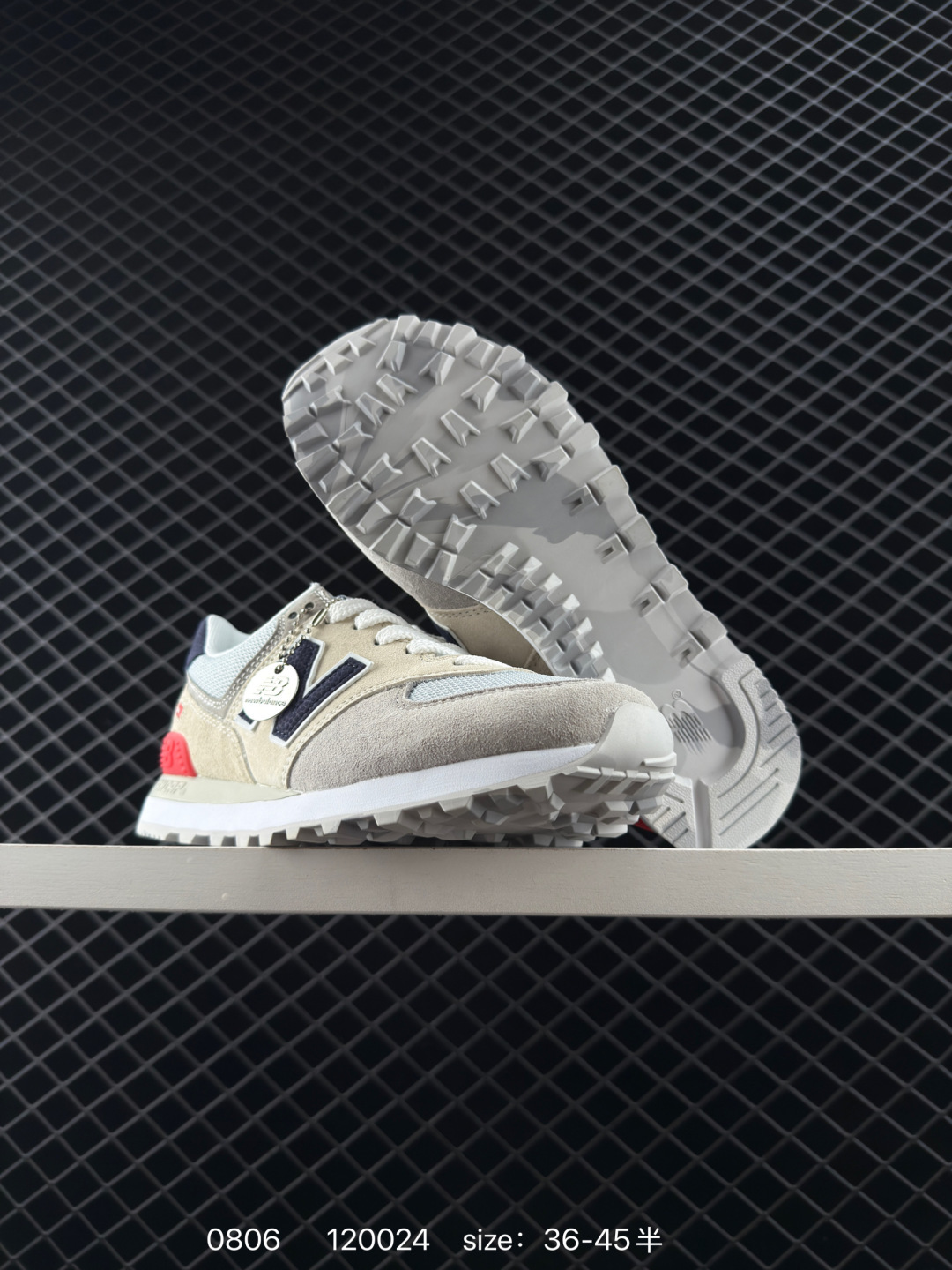 New Balance   NB5740